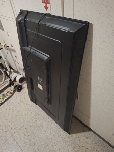 아이가 고장낸 티비 폐가전 제품 수거로-!