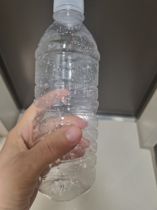 생수병 라벨졔거후 분리수거