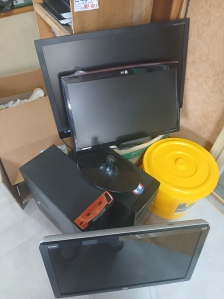 컴퓨터 폐가전 배출입니다