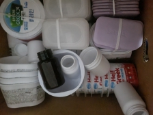 병뚜껑 95개  플라스틱 40개  135개