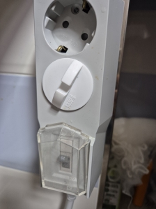 전기코드 빼기 챌린지 참여