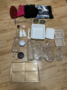 헌옷들, 플라스틱, 신발, 일반팩, 멸균팩, 캔 모으기