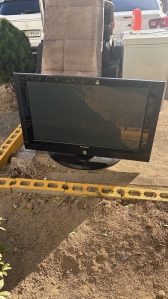 TV 무료 수거 했어요 :)