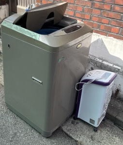 대형폐기물과 소형가전 함께 무상수거 신청했어요!!