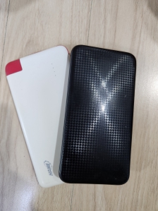 보조배터리 2개